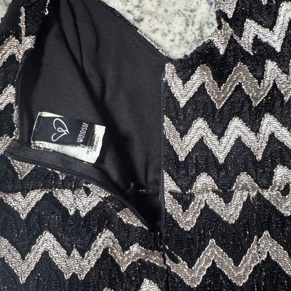 Black and Silver Zigzag Windsor Size Small Dress - Picture 6 of 6